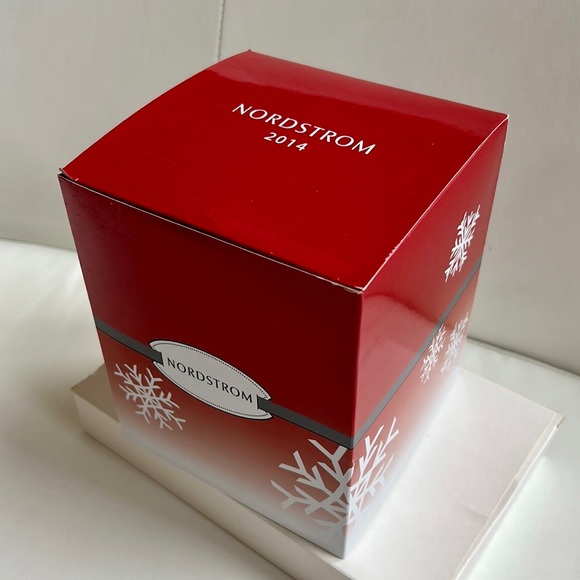 Nordstorm Holiday Snow Globe Deer with Christmas tree - Picture 7 of 7